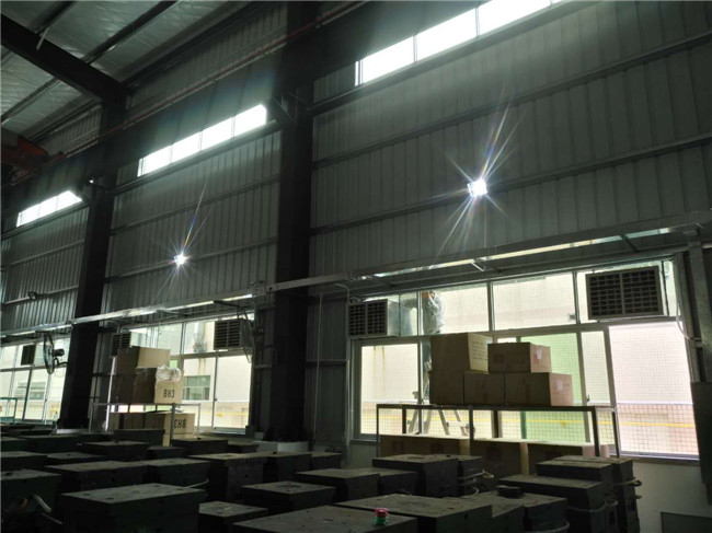 ģ�ߏS���حh�����{����